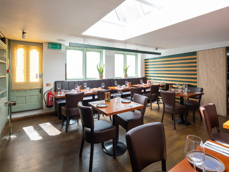 Al Gusto - Fulham  slider image