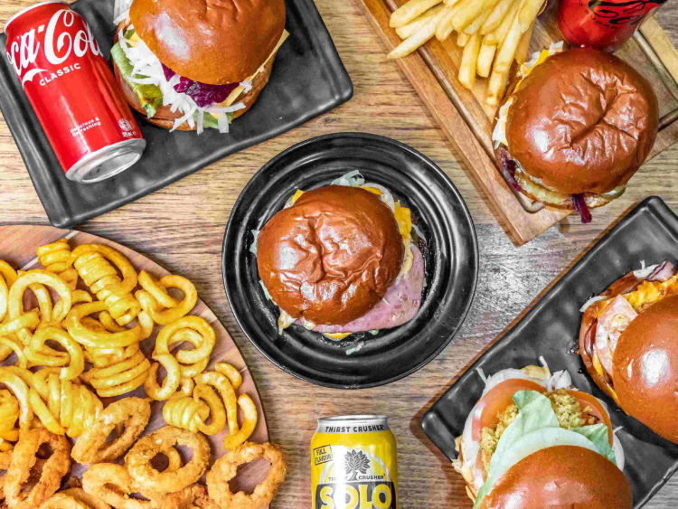 Tradies Cafe & Bar slider image