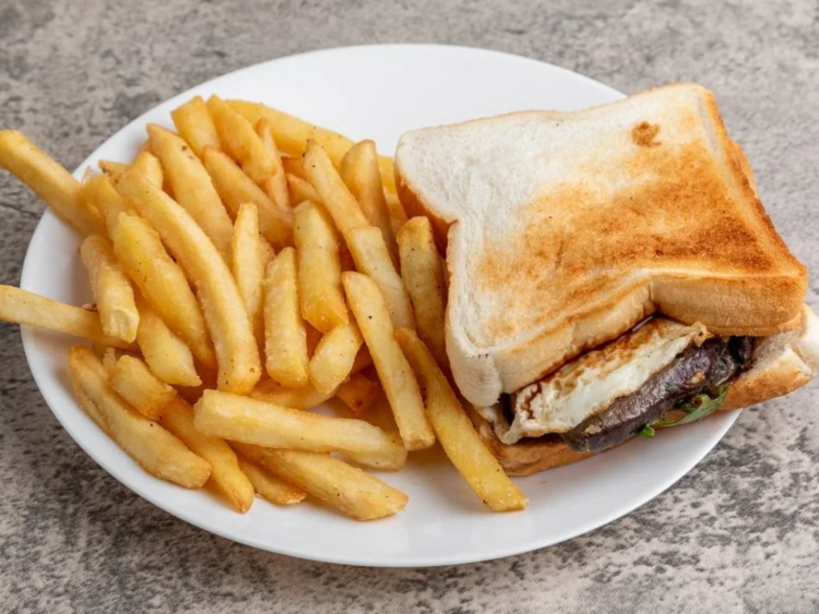 Tradies Cafe & Bar slider image