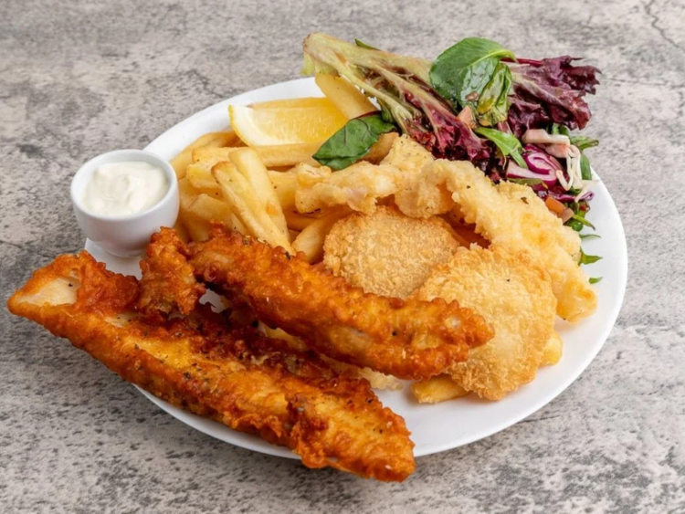 Tradies Cafe & Bar slider image