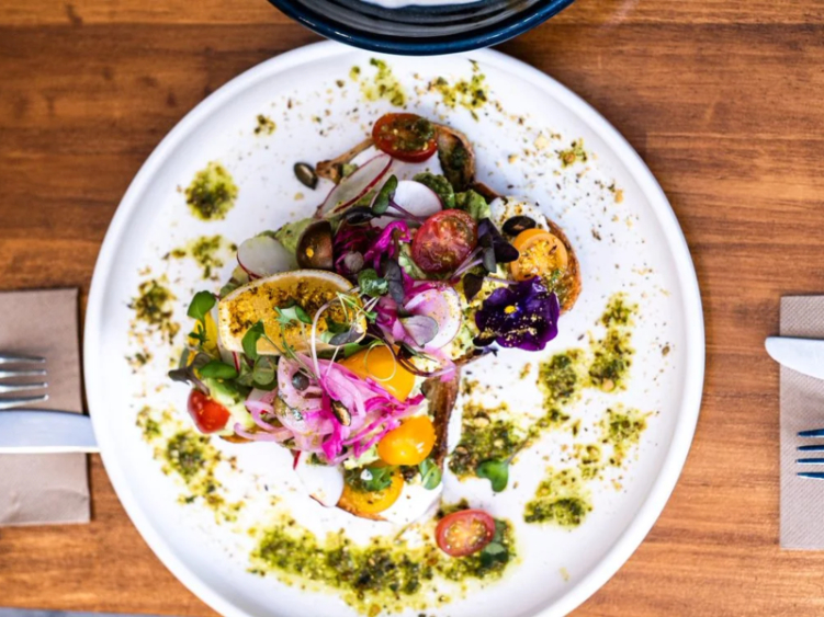 Small Pond Cafe slider image