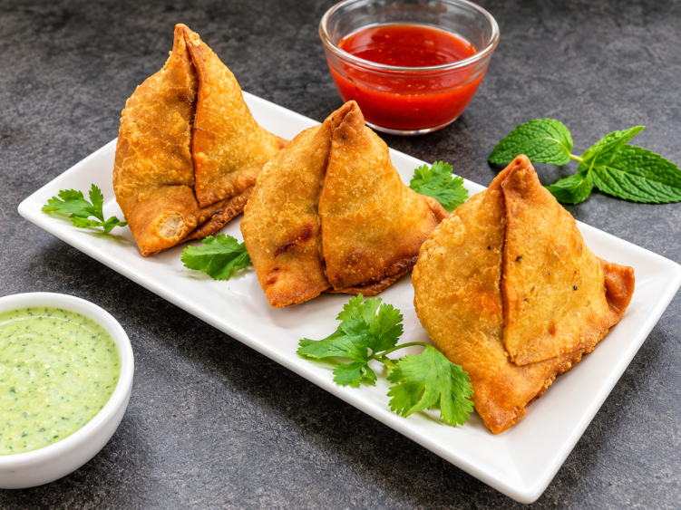 Indian Curry Hutt - Cannon Hill slider image