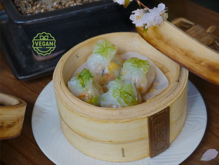 Ming's Cuisine slider image
