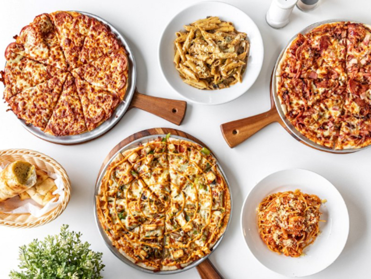 Amici Pizza Cafe slider image