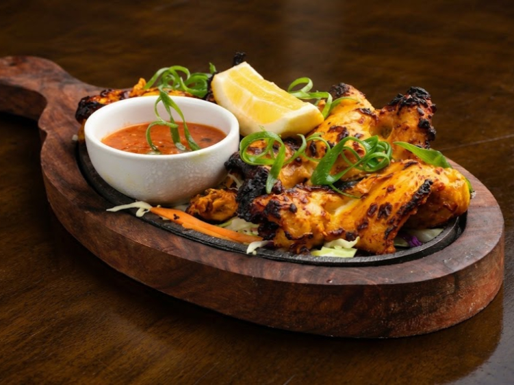 Everest Dine Nepali & Indian Restaurant slider image