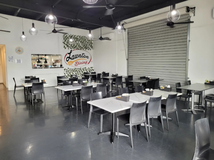 Lawnton Dining slider image