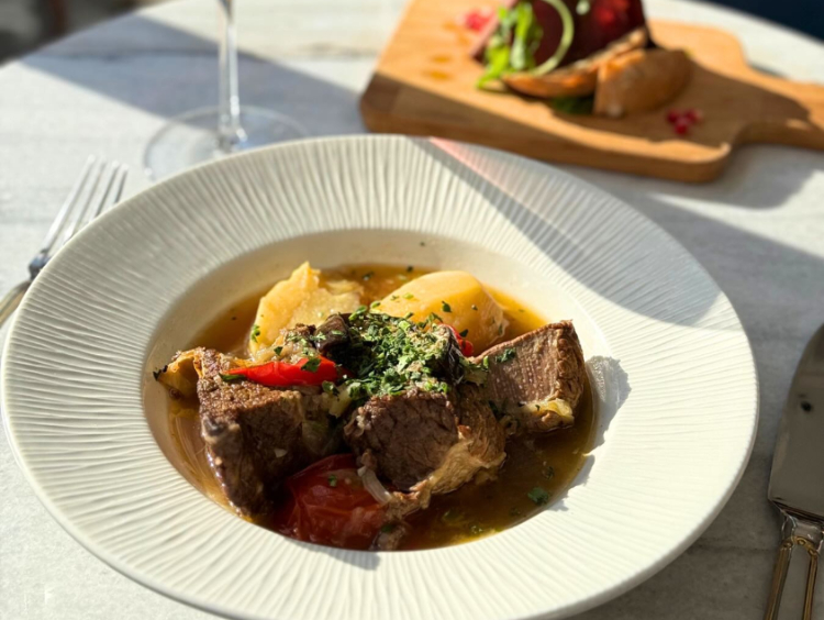 Armenian Taverna & Restaurant slider image