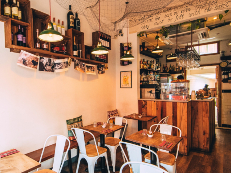 Casa Tua Delizie - Camden slider image