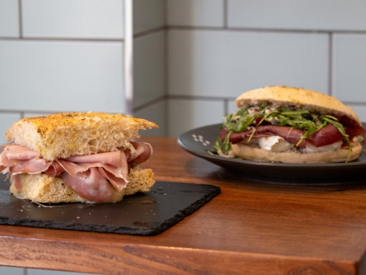 Casa Tua Delizie - Camden slider image