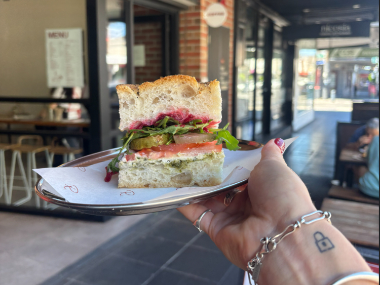 Robbie's Deli slider image