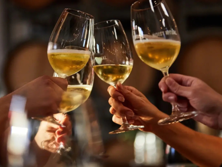 Noisy Ritual Urban Winery & Restaurant slider image
