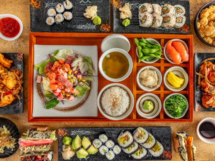 Umee Sushi slider image