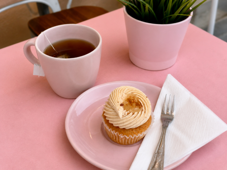 Alex's Bakery slider image