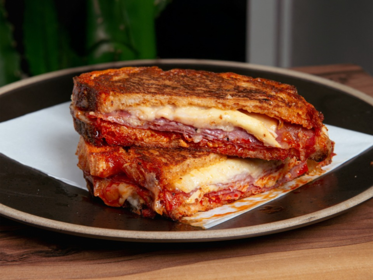 Noir Paddington slider image