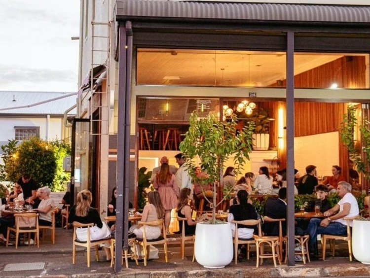 Noir Paddington slider image