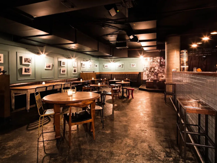 Howlin' Wolf Whiskey Bar - Wollongong slider image