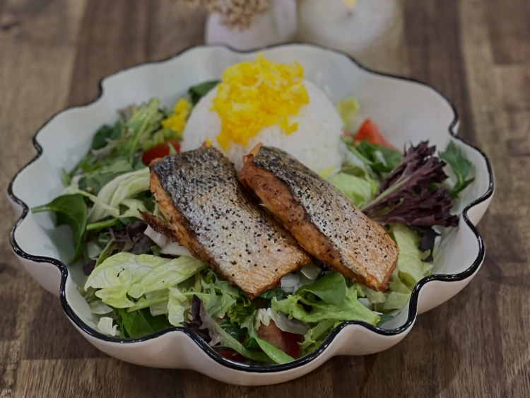 Leon Pho & Roll slider image