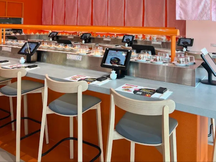 Momoto - Kings Square slider image