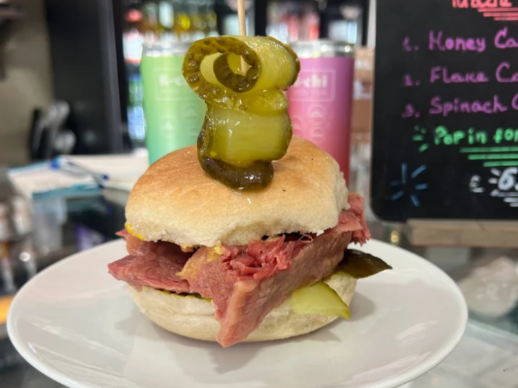 Beigel and Brew slider image