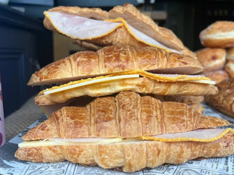 Beigel and Brew slider image