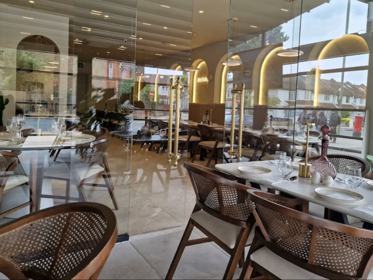 Monsieur Restaurant, Cafe & Lounge slider image