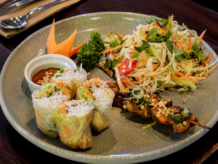 Saigon Delights Restaurant slider image