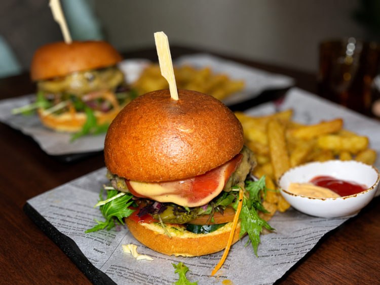 Saigon Delights Restaurant slider image
