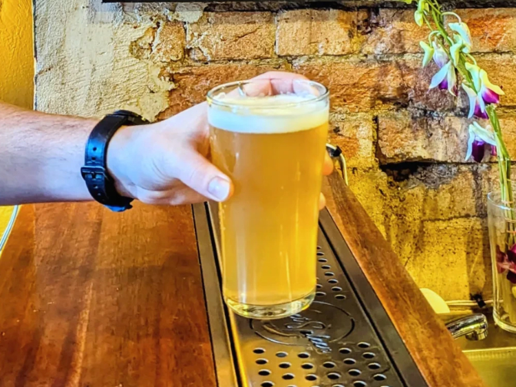 Spleen Bar slider image