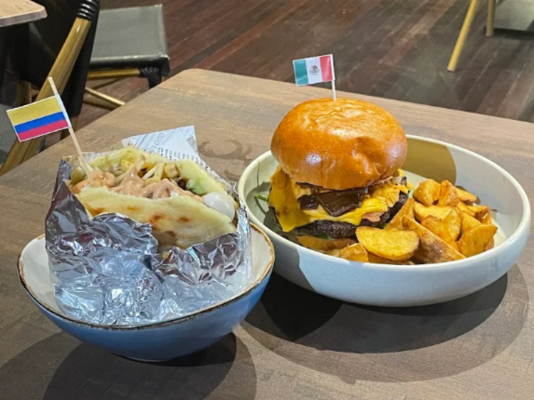 The Hot Dogs Bar slider image