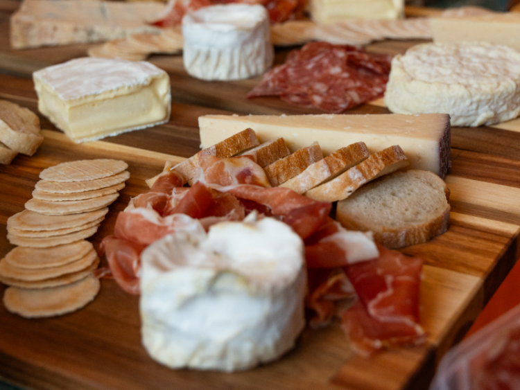 Septimus House of Cheese and Wine slider image