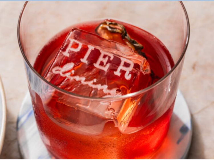 Pier Dining slider image