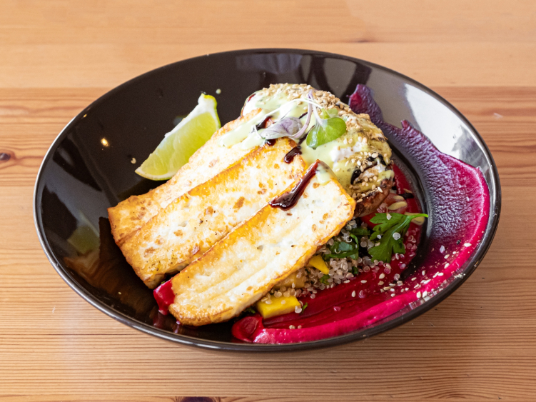 Munch n Sip Cafe and Restaurant slider image