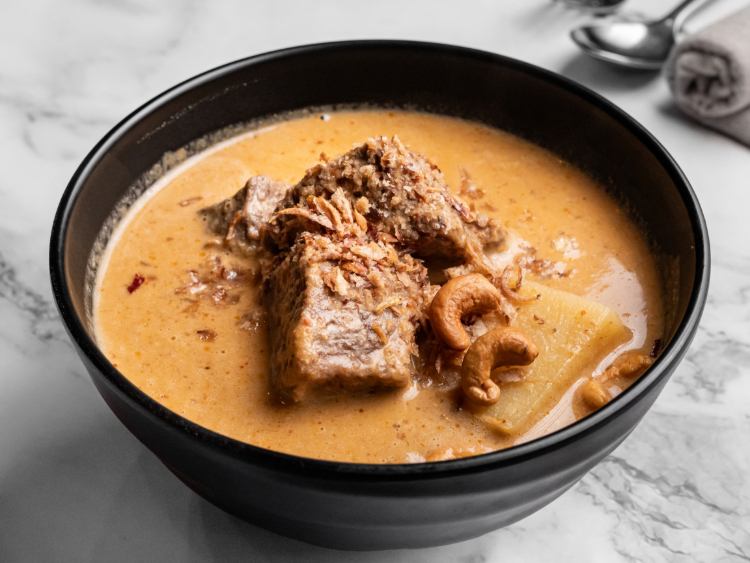 Thai La-Ong Social slider image