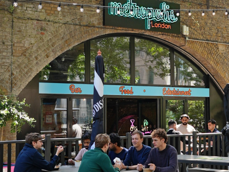 Metropolis - Vauxhall Bar slider image