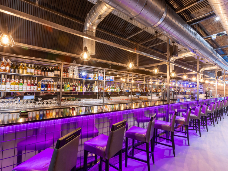 Metropolis - Vauxhall Bar slider image