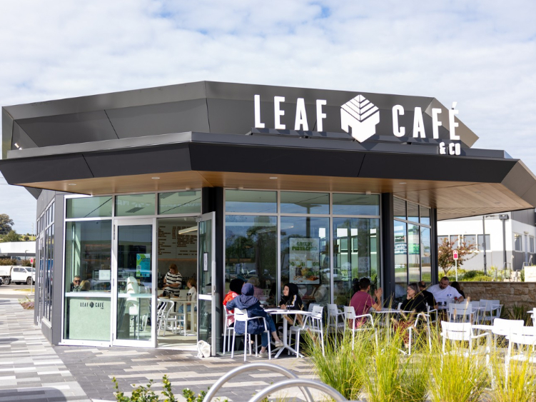 Leaf Cafe & Co - Emerald Hills slider image