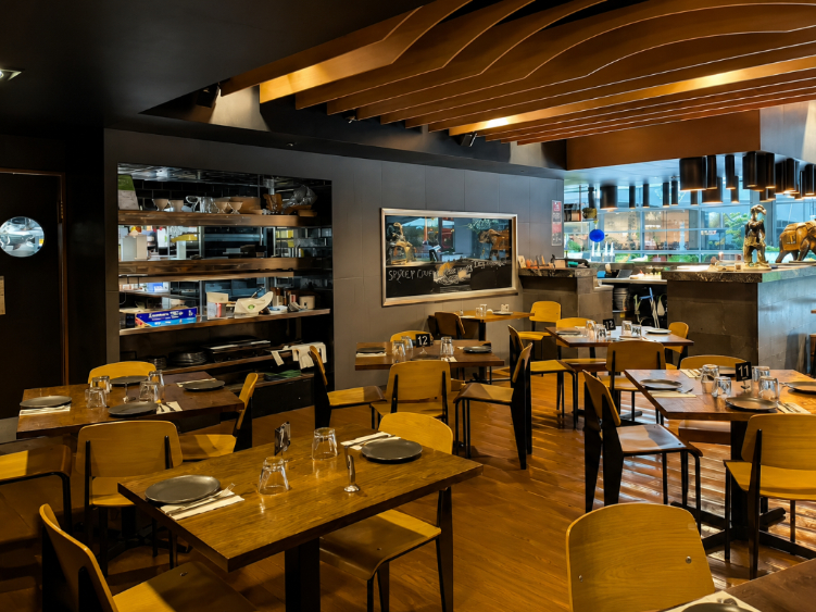 Lababdar Indian Restaurant slider image