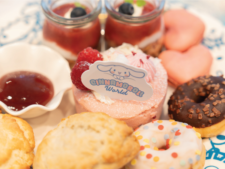 Hello Kitty and Friends Cafe - Melbourne Central slider image