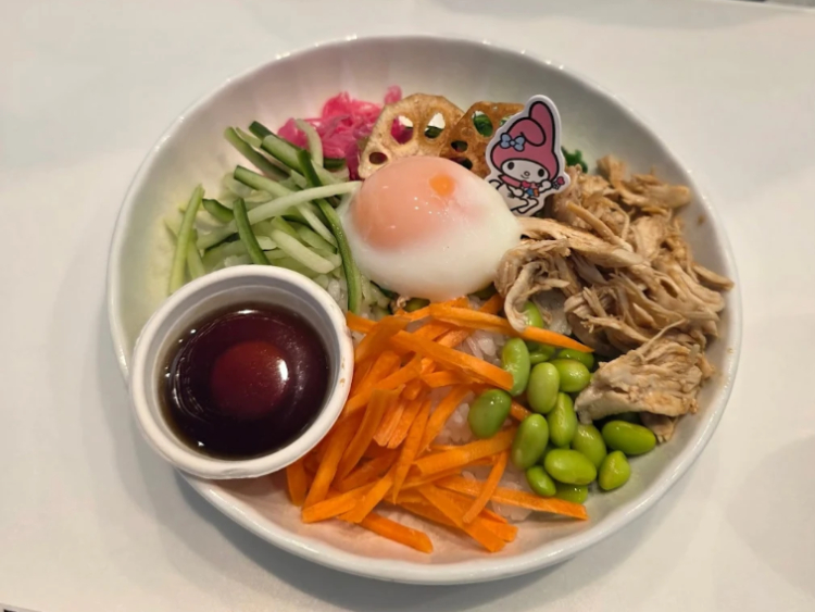 Hello Kitty and Friends Cafe - Melbourne Central slider image