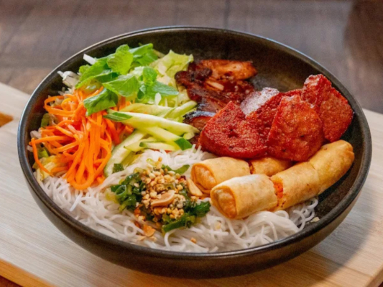 Mrs Luus Vietnamese Canteen - Milton slider image