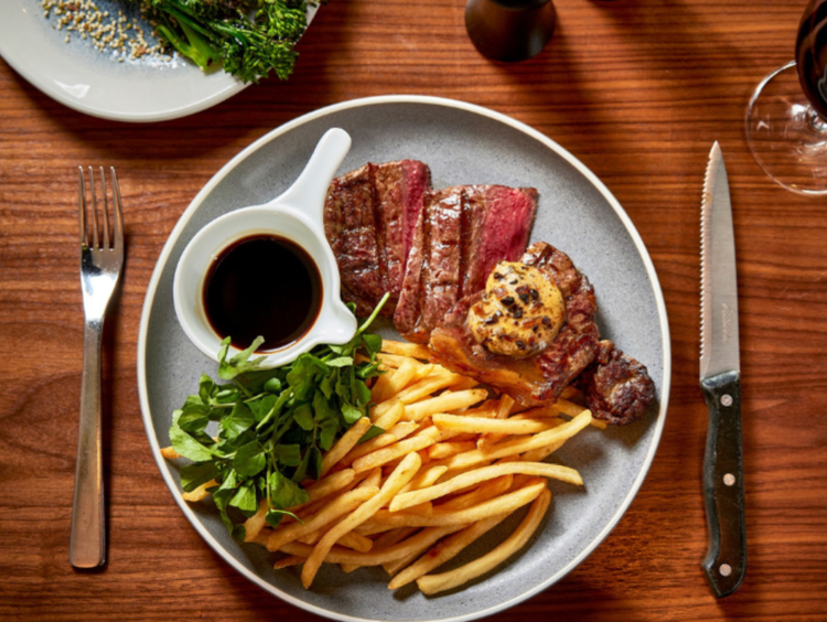 Solander Dining and Bar slider image