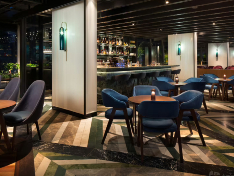Solander Dining and Bar slider image