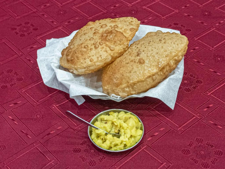 Apollo Banana Leaf slider image