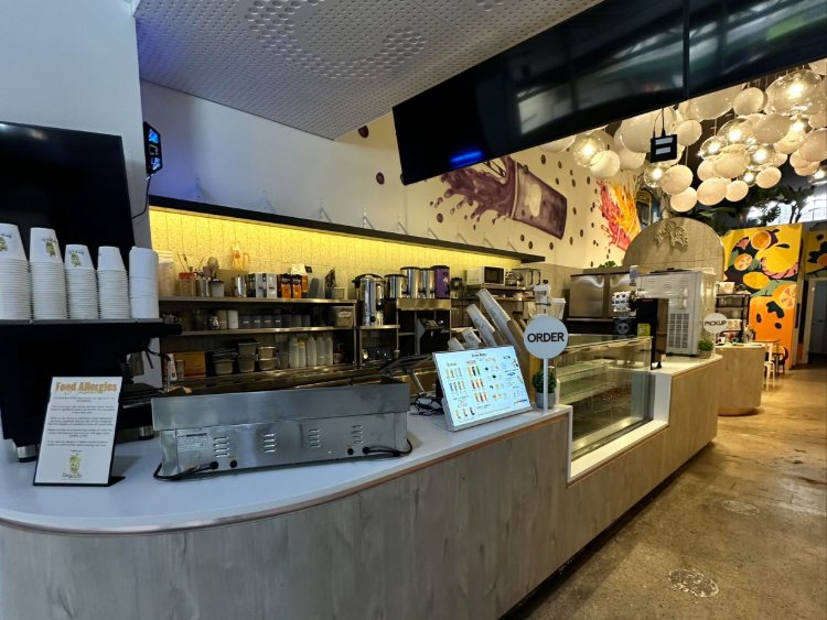 Eavy Cha Bubble Tea Cafe slider image