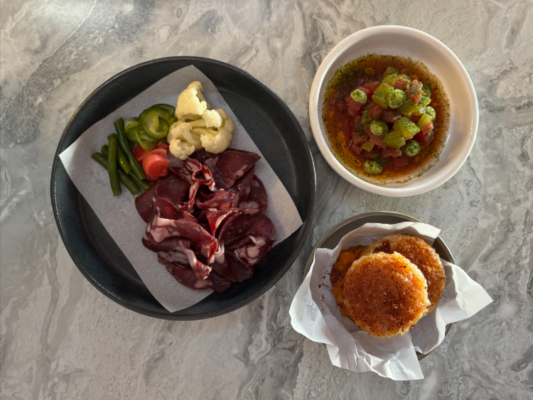 The Balfour Kitchen & Bar slider image