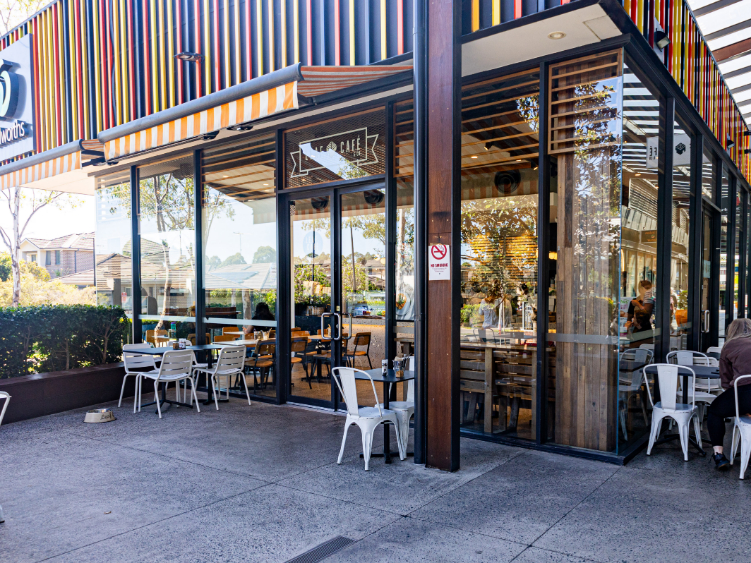 Leaf Cafe & Co - The Ponds slider image