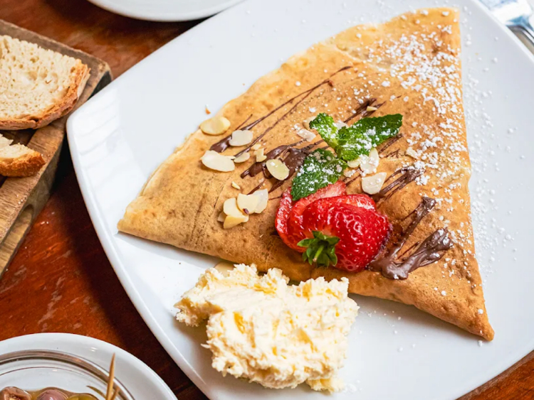 Sarava Creperie Bar & Cafe slider image