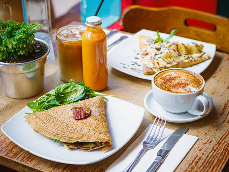 Sarava Creperie Bar & Cafe
