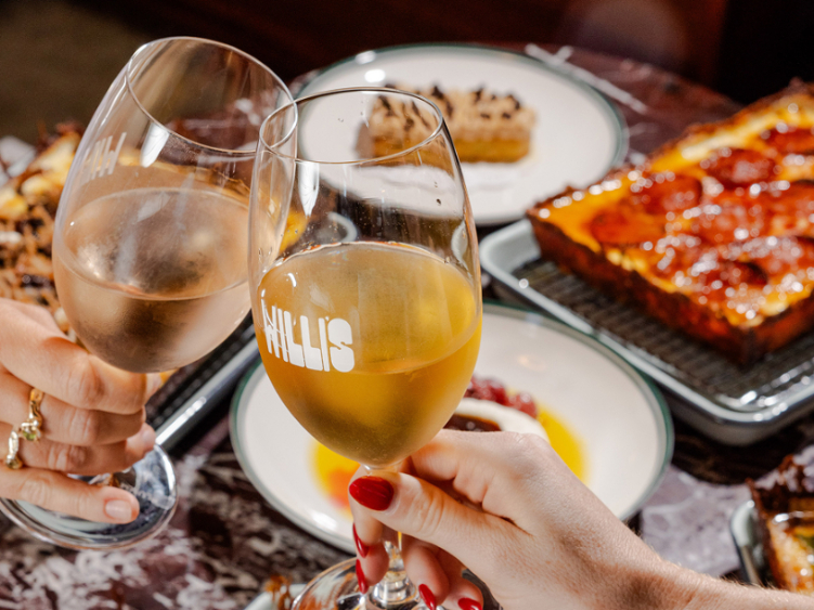 Willi's Pizza Bar slider image