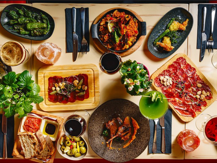 Luna Llena slider image